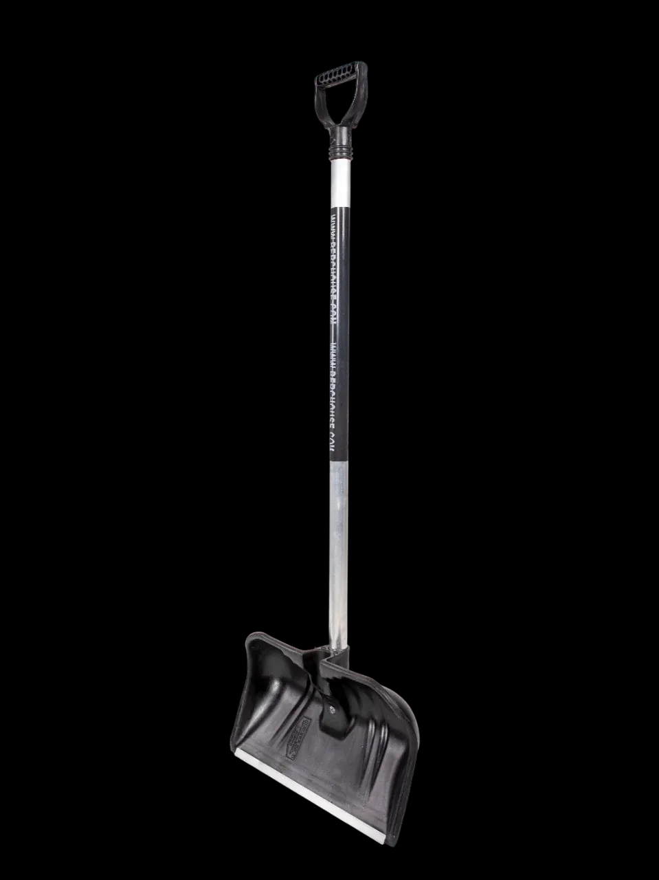 Лопата для снега снеговая № 5 с ал.планкой, ал. черенком и V-р. черная (Берхаус)