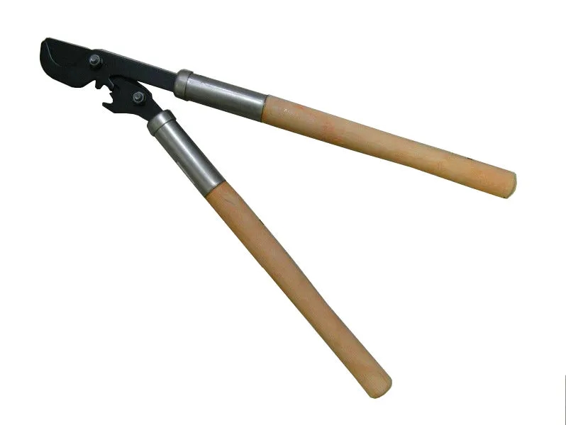 Секатор кустарниковый  550 мм с зубчатым усилителем С-56К