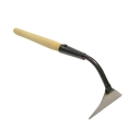 Тяпочка нержавеющая сталь. треугольная 100х50 с деревянным черенком - изображение 1