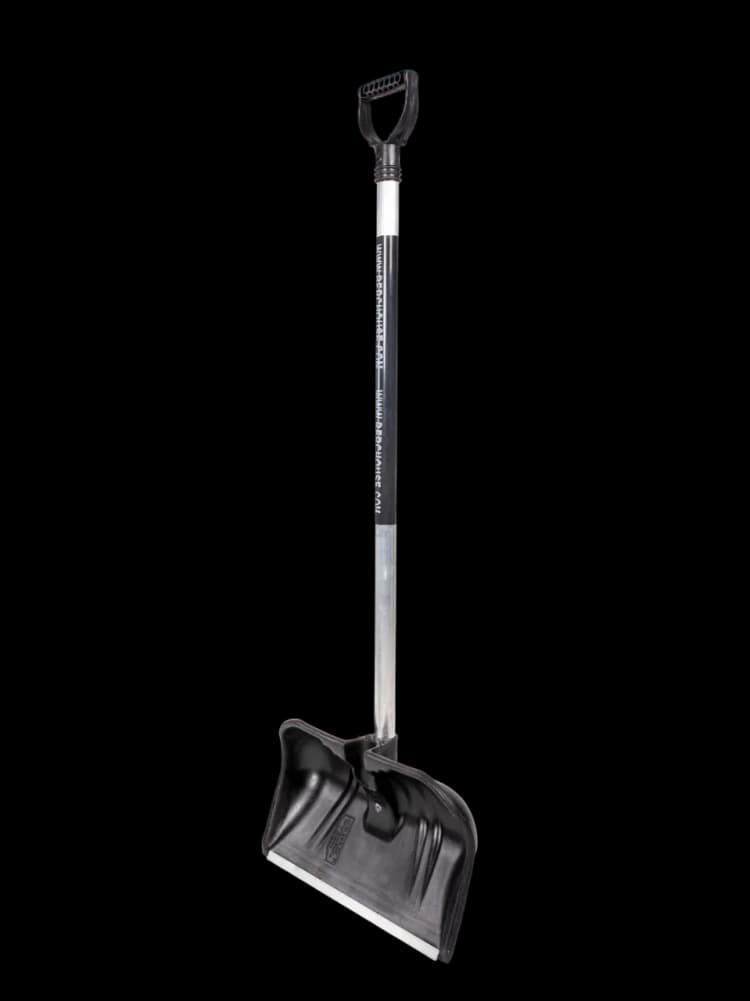 Лопата для снега снеговая № 5 с ал.планкой, ал. черенком и V-р. черная (Берхаус)
