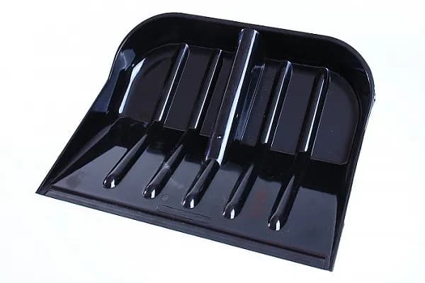 Лопата для снега "Зима" №3 (поликарбонат)d-32 черная